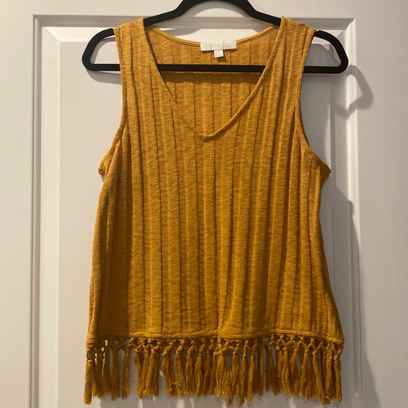 Anthropologie Tops - Anthropologie fringe too